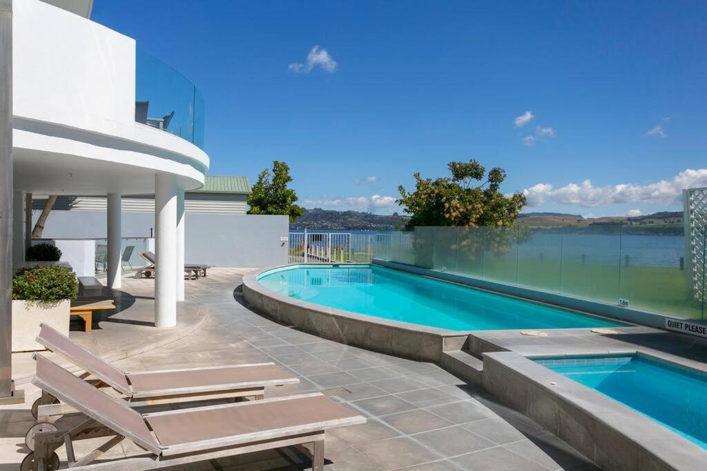 Waimahana - Luxury By The Lake Τούπο Εξωτερικό φωτογραφία